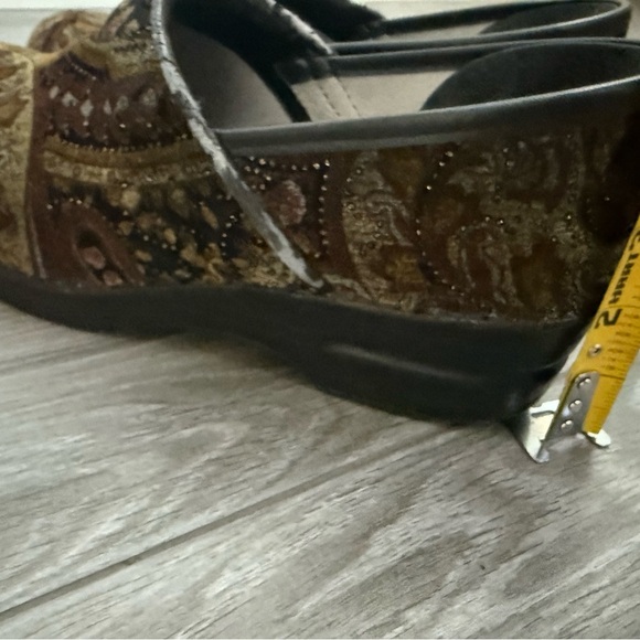 Dansko|Paisley velvet (tapestry style) clogs with embellishment••••Size 10.5-11 - Picture 15 of 16